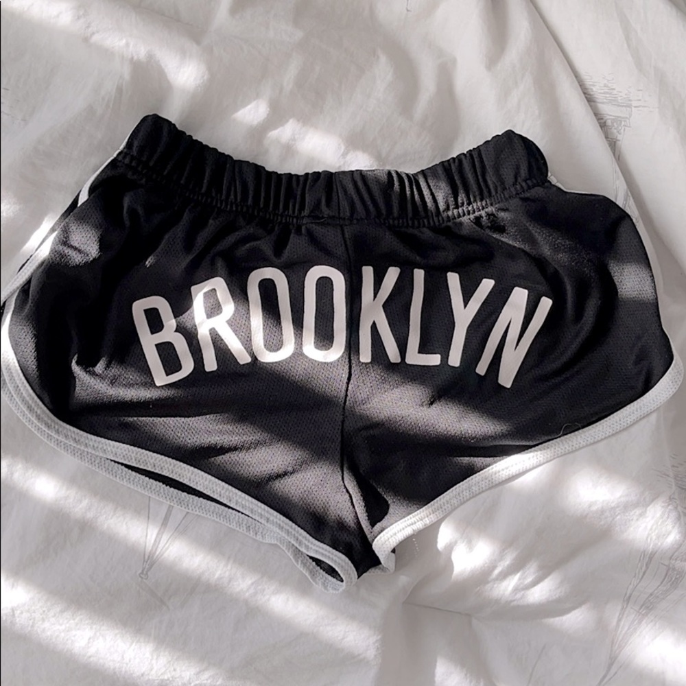 Booty shorts - Picture 3 of 3